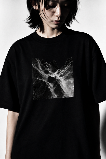 TERRAIN COLLAPSE TEE - 260024